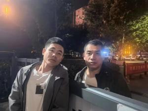 市文旅集團(tuán)一線戰(zhàn)“疫”之：古有木蘭替父從軍，今有老翁代子抗“疫”——集團(tuán)員工父子王小強(qiáng)、王浩的抗“疫”故事